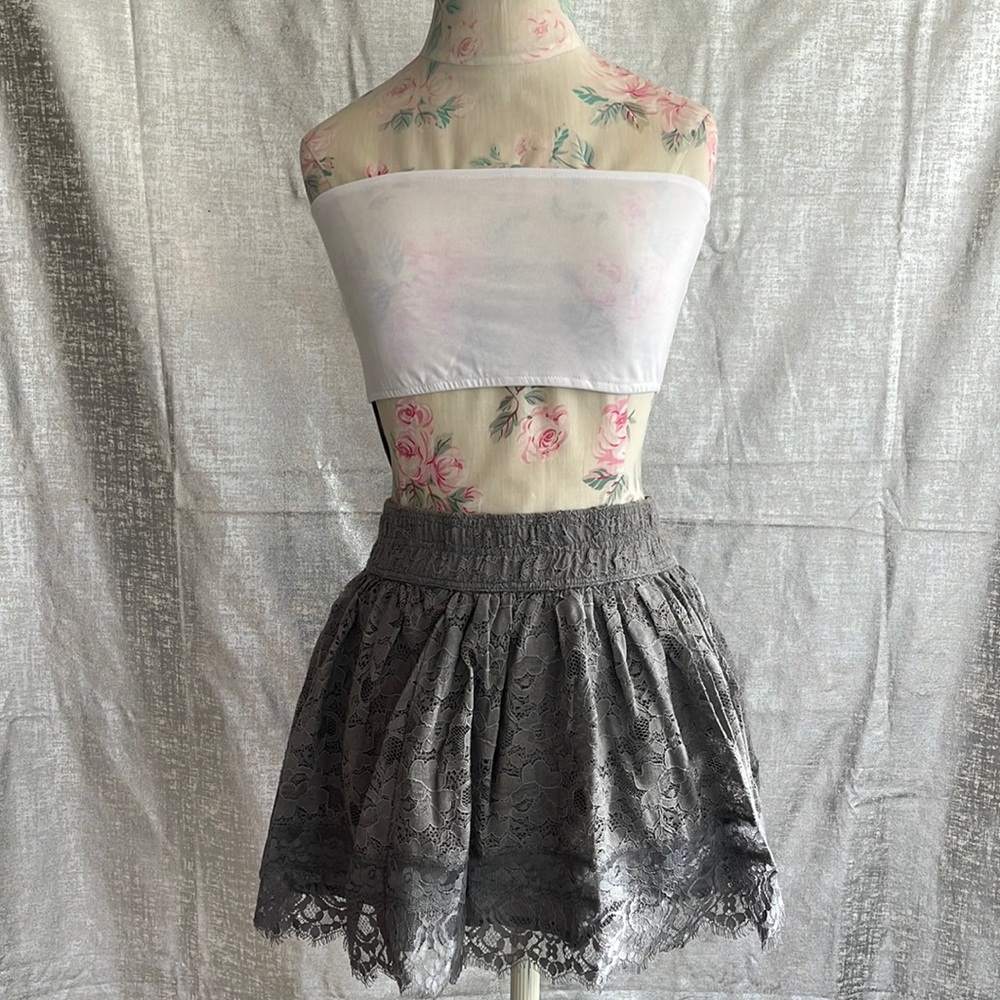 Gray Abercrombie and fitch skirt